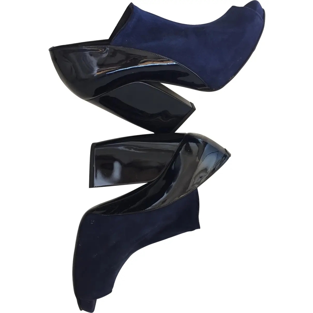 Pierre Hardy Daynight shoes with a black patent leather wedge heel & blue suade